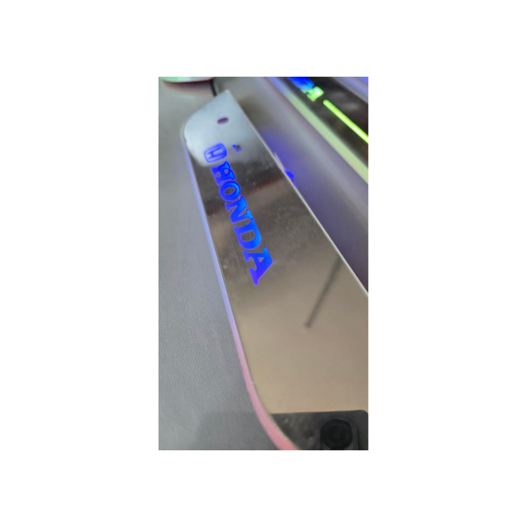 Moldura iluminada Logo Honda