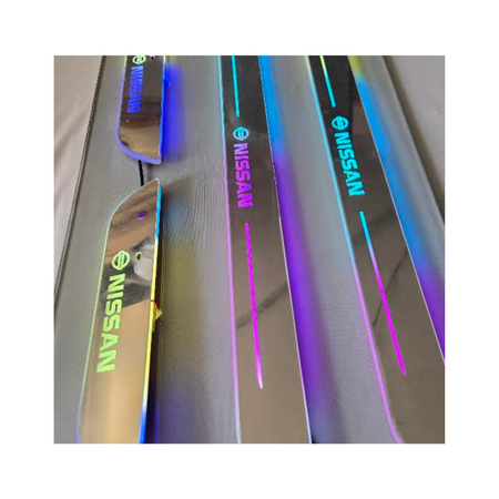 Moldura Iluminada Logo Nissan - Acrilonitrilo butadieno estireno (ABS) - Moldura led