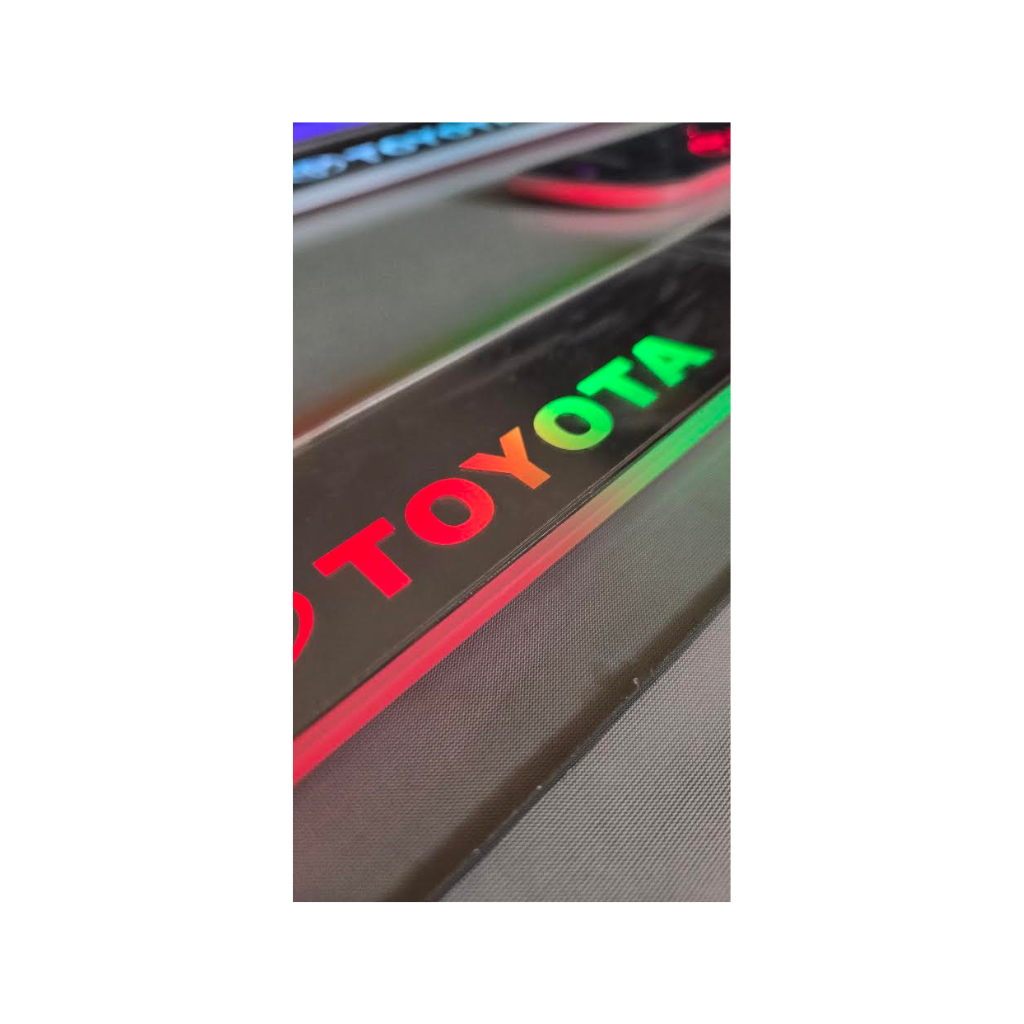 Moldura Iluminada Logo Toyota - Acrilonitrilo butadieno estireno (ABS) - Moldura led